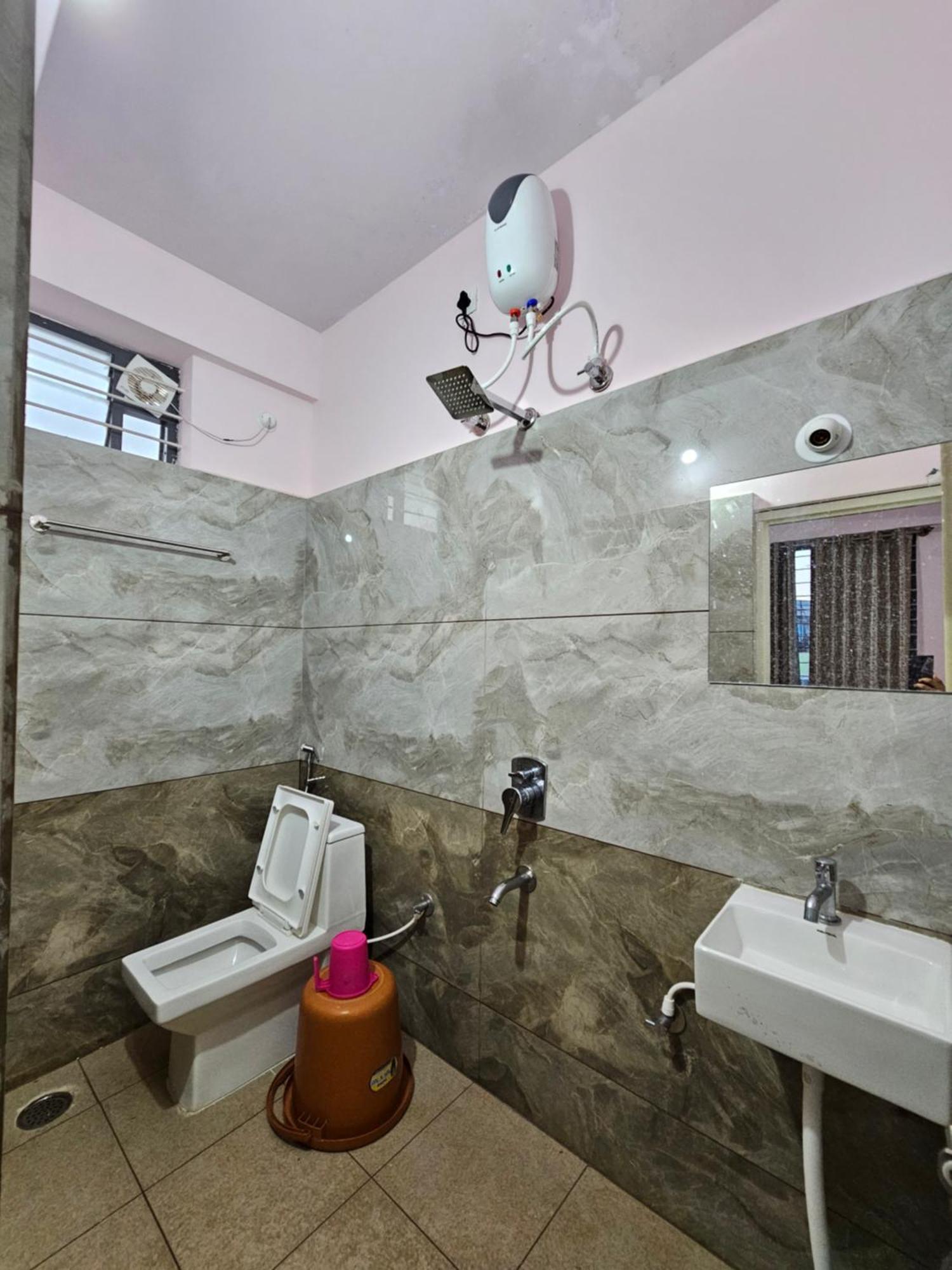 Golden Palace Residency Belagula エクステリア 写真